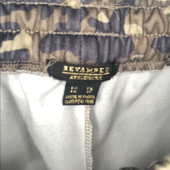 Camo Shorts - Picture 6 of 7